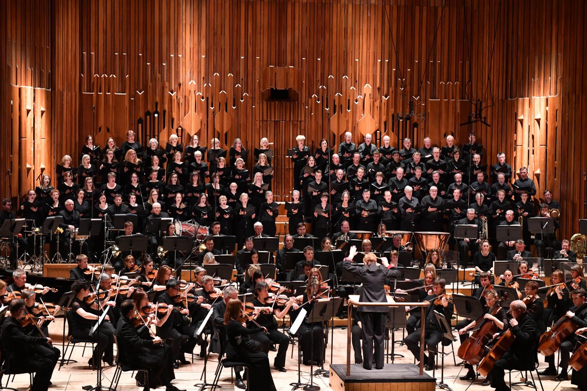 BBCSO's tweet photo. This afternoon's @BBCRadio3 afternoon concert featured #BBCSC performing @binghamcomposer's Secret Garden. Perfect listening for the start of summer, listen again
https://t.co/m7GaPaQOeX https://t.co/8McMg8MBhL