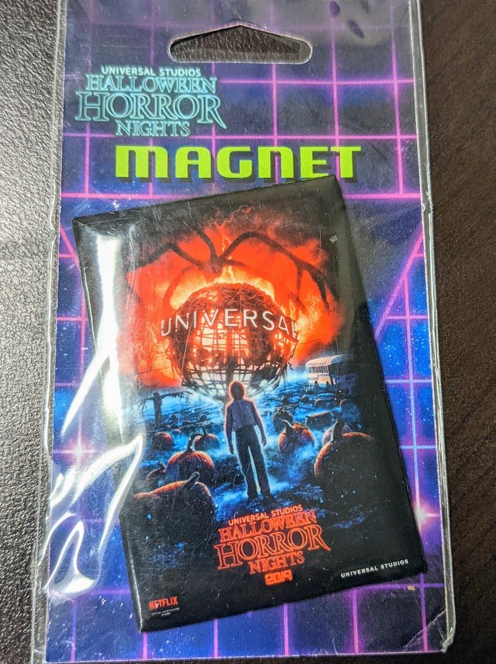 Three giveaways at the same time? Why not? Up for grabs is a #HHN 2019 Stranger Things magnet. Follow and Retweet to enter. US Only. Winner announced 3/30/2021.

Good luck!