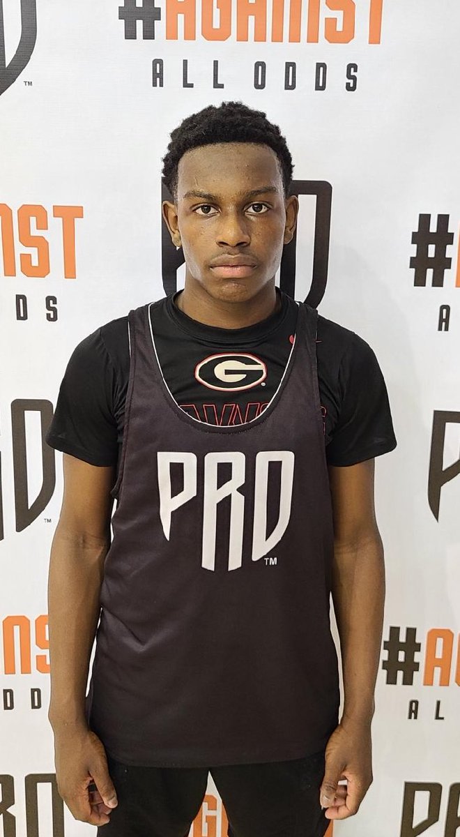 PRO_Movement1's tweet photo. #PRO Resolution BOYS Showcase🔥

‘21 @Cballard0 ( @Stephenson_Jags ) showed up and proved to be one of the top available PG’s in Georgia...

Quickness, speed and IQ make him a tough cover for opposing defenses. 

East Ga has offered Ballard✔️

#PROResolution
#AgainstAllOdds https://t.co/A29upaBqhw