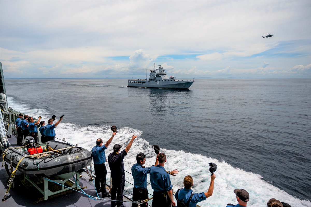 Royal Canadian Navy tweet media