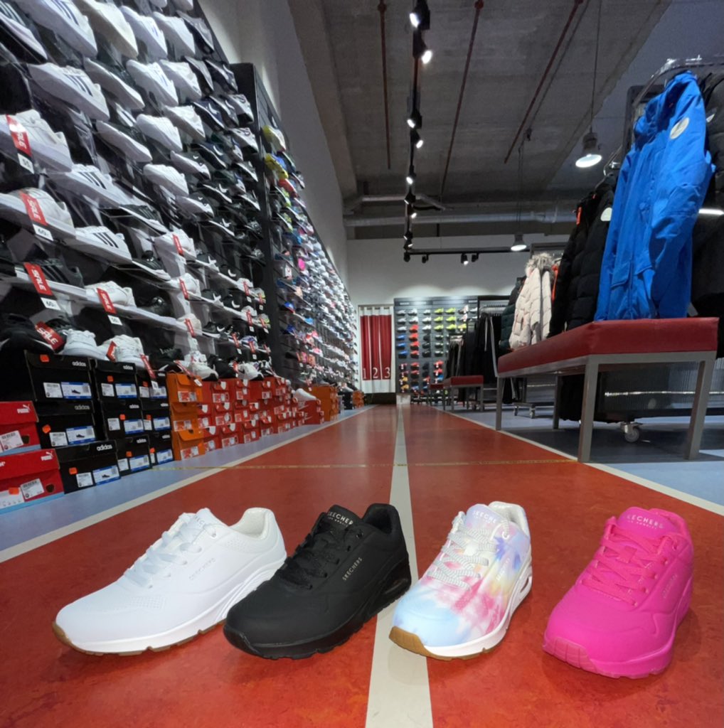 Sport2000Ldorp's tweet photo. Nieuwe collectie #skechers #dames @sport2000leiderdorp #ikkooplokaal #bel &amp; maak een afspraak https://t.co/nZn6GjHUjw