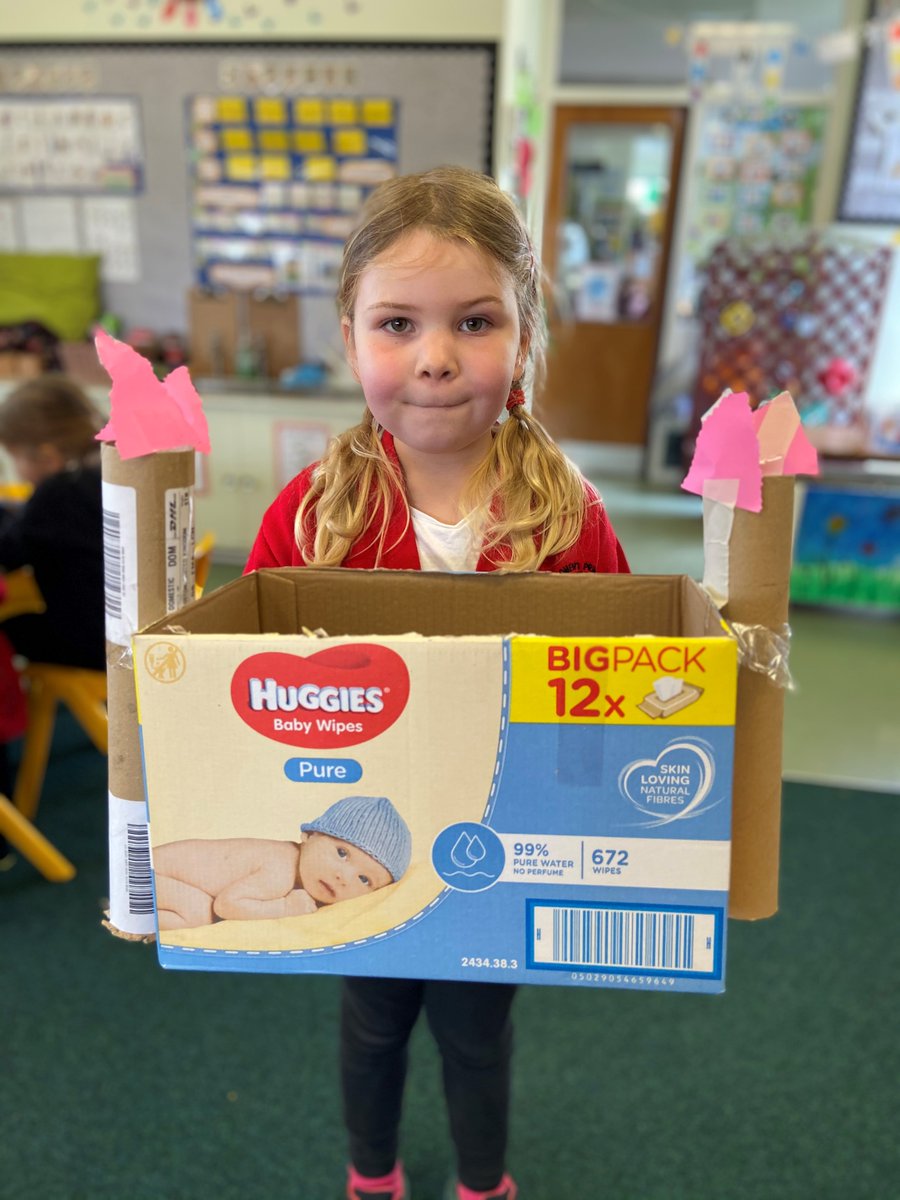 There were some fabulous 3d castle models made by members of Apple Class today!