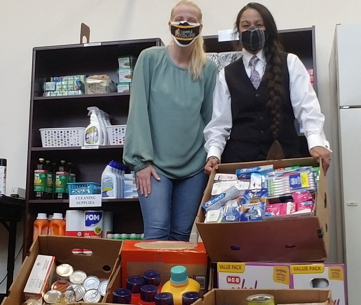 TC_Found's tweet image. Thanks to Altrusa International of Temple for their recent donations to our Leopard Food Pantry!