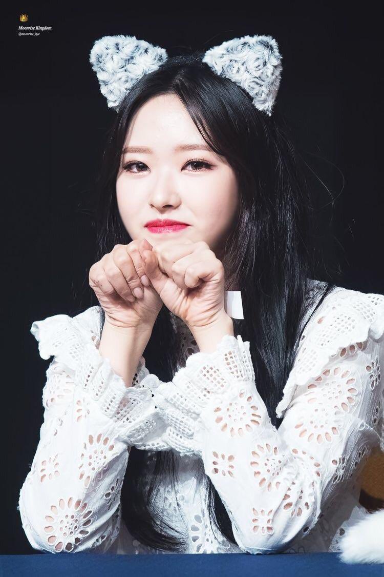 #3YearsWithOliviaHye 🖤