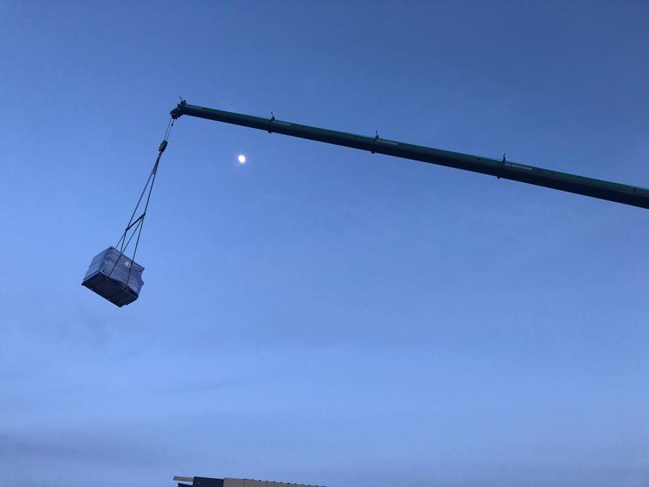 derry_bs's tweet photo. We love a #CraneLift that much we'll stick around until #Dusk to complete it…a long day for the #team last week @DerbyCC #MoorwaysSportsVillage but a very productive one #UpUpAndAway #PipesAndWires #KeyMilestone Thanks to @McGovern_Cranes for seeing this one through #DoubleBusy https://t.co/kPewx1FExB