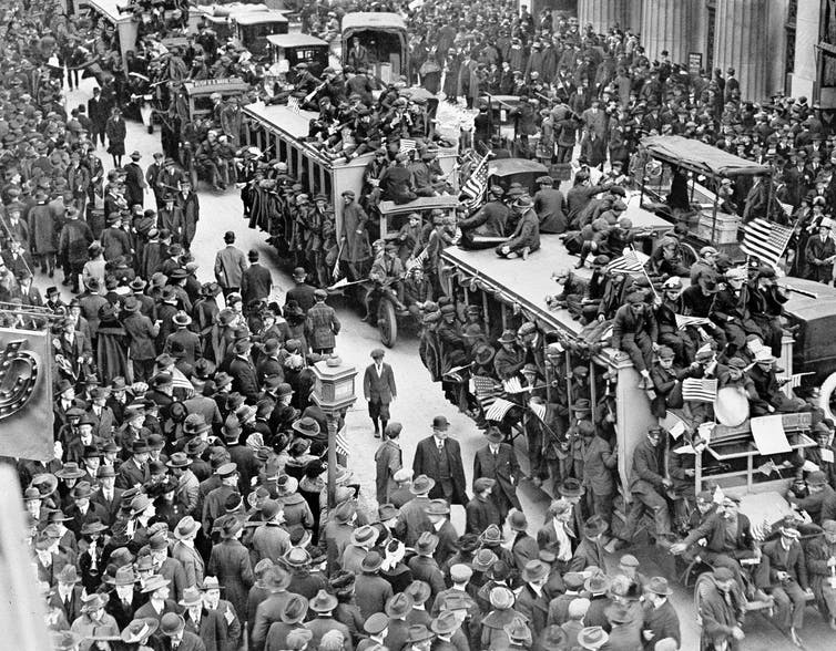 People gave up on influenza #pandemic measures a century ago when they tired of prevention – and many of them paid a price - Kentucky Health News kyhealthnews.blogspot.com/2021/03/people…