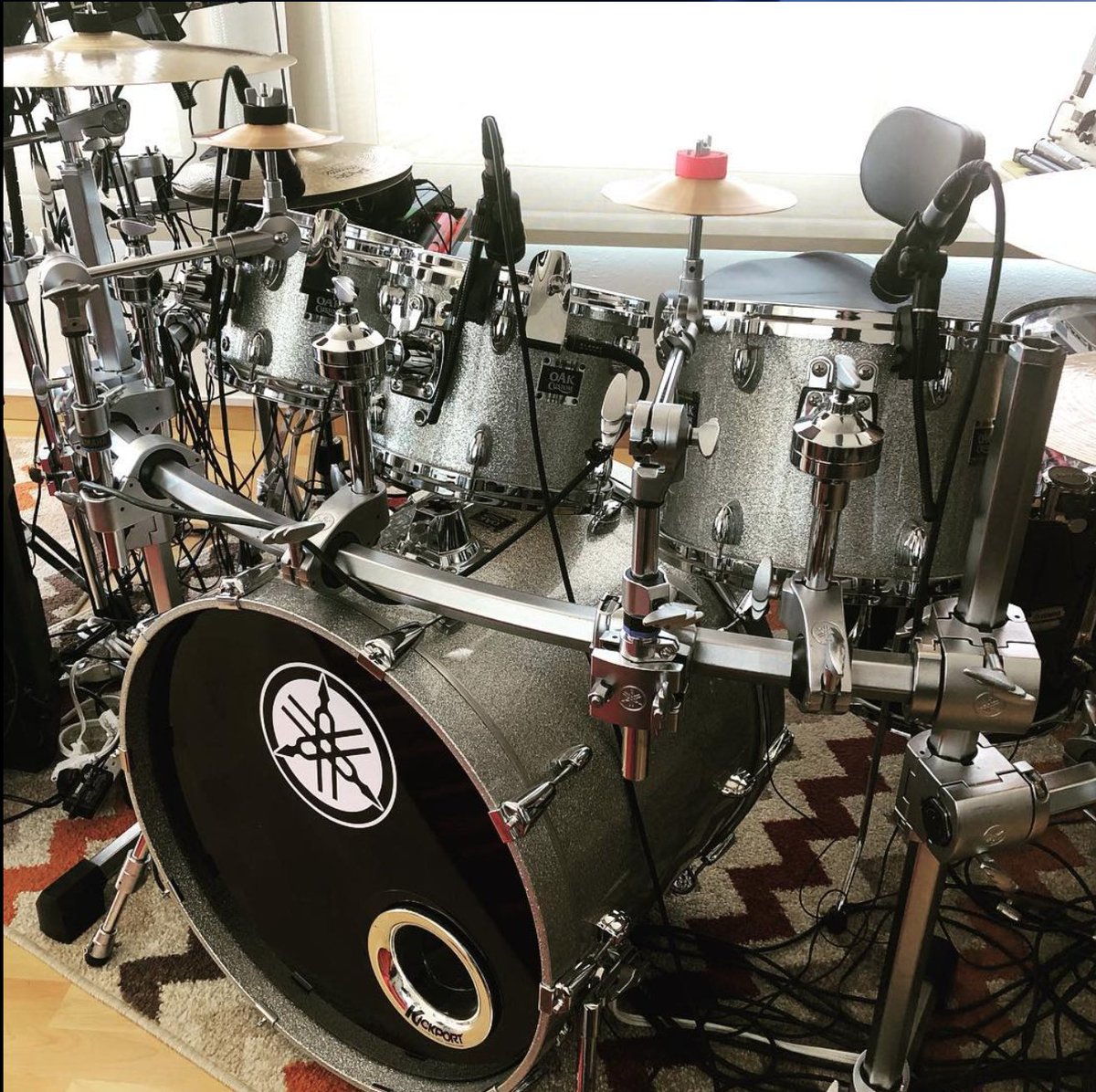 Mauricio7's tweet photo. Un clasico de @yamahademexico  #OakCustom  @AudixMics https://t.co/QsKKpvfmxZ