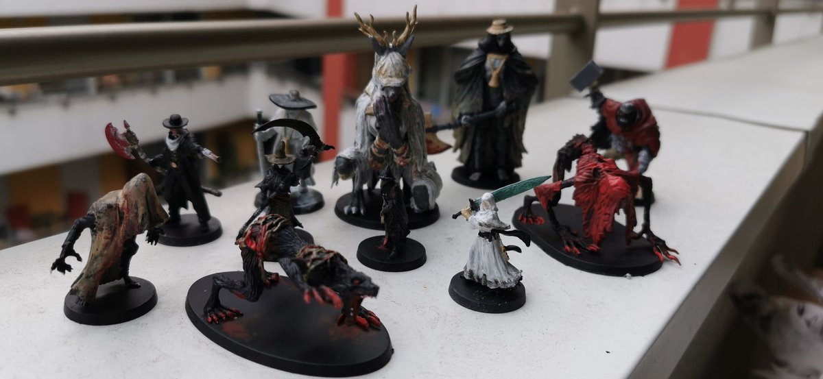 SzuchiBacsi88's tweet photo. Még festeném👩🎨!
#HugoChaves #HúsÉsFröccs #bloodborne #theboardgame https://t.co/mm7DdRUbn9