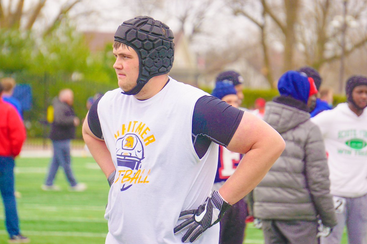 mickdwalker's tweet photo. Sticking in the trenches one of the most consistent and solid players all of yesterday was @BryceKeller77.

Bryce has worked hard to get down from 340 pounds to 295 pounds and it showed. At 6’5 and 295 Keller moved very well, guard or tackle he will be a stud in college. https://t.co/V8nQ3g80DS