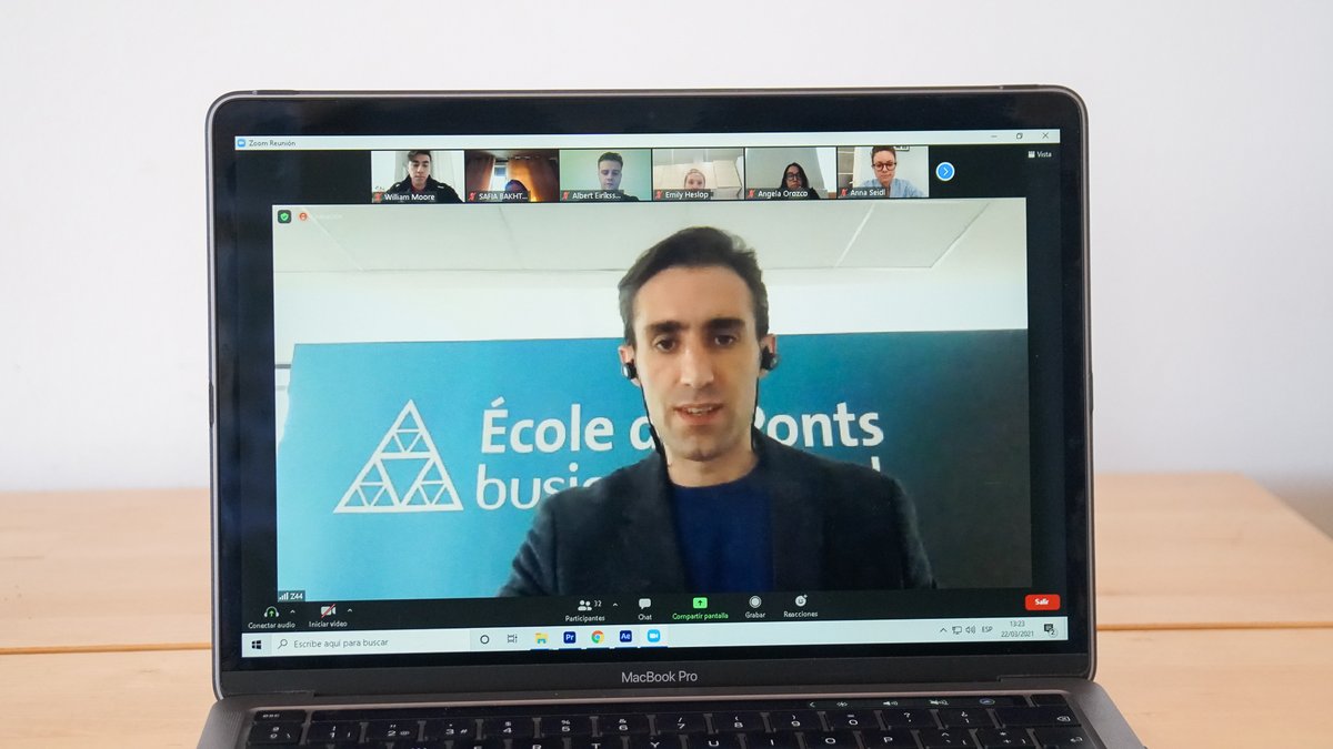 ♻️ Such a great pleasure to listen to Dr. <a href="/Saman_SRB/">Saman Sarbazvatan</a>, Director of Programmes at <a href="/Pontsbschool/">École des Ponts Business School</a>, last week at #EADASustainabilityWeek2021. He told our international participants about technology for circular economy and competitiveness.