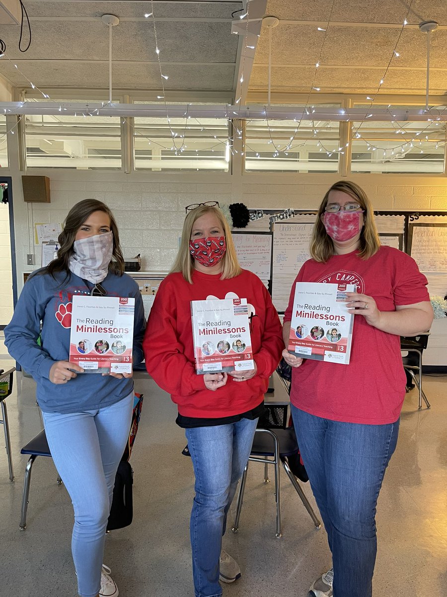 rhogrubb's tweet photo. All @CrescentElement K-5 teachers were excited to receive their very own copies of the @FountasPinnell Reading minilessons books! We canβt wait to see the amazing ways that they incorporate these lessons into their balanced literacy block! #gscsela #crescentstrong #crescentreads https://t.co/LS9Q4b28WV