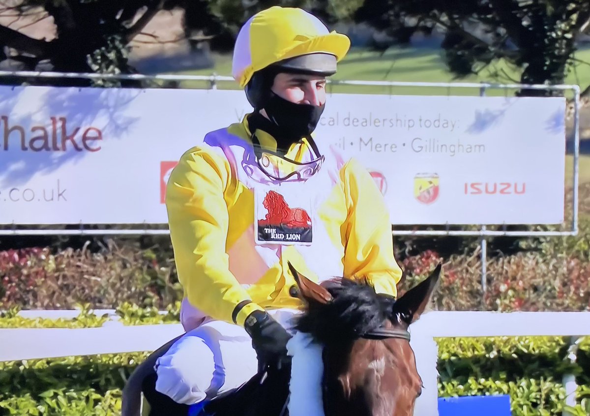 amajox's tweet photo. Congrats @amajox #PeterSummers enjoys #1stWin from 2nd ride @ 125/1 @RacingTV hurdle @wincantonraces #CatchinTime 13 years young #LauraHurley #daytoremember #15ran #winner ๐ฅ๐พ๐๐๐ https://t.co/Zgmts4Wv09
