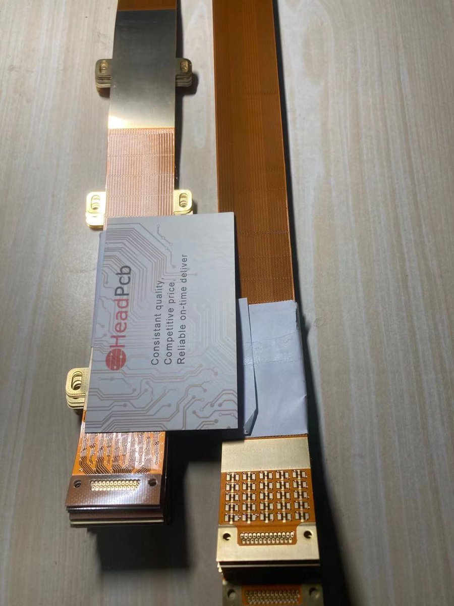 HeadpcbOfficial's tweet photo. 30x1200mm long FPC, EPIG finish, 1.2mm FR4 stiffener. Made by Headpcb for a Swedish customer. https://t.co/bRJTOZBKli