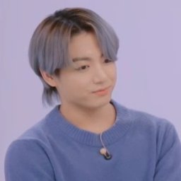 jinkookfolder's tweet photo. his hair is so pretty 🥺 https://t.co/7DZVZJYEId