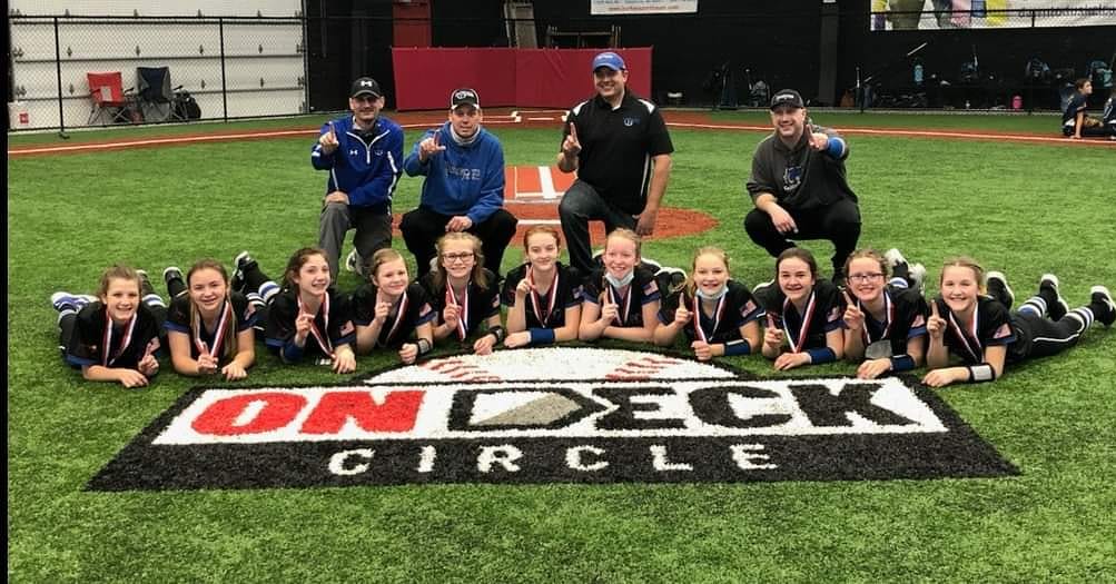 Michigan Sabercats 12u Geoghan brings home gold by beating Batbusters in the Championship game yesterday!!

Go Sabercats!🏆🥎