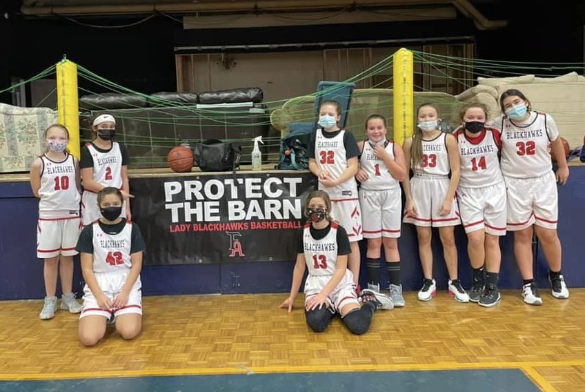 BlackhawksLady's tweet photo. Our 6th grade team finished up their season and practices last week. They celebrated a great season together at Jimmy Johns! The 6th graders sure made the most of this challenging season! #traditionstartshere #falbb #1fort #PTB #positivedog @JonGordon11 https://t.co/OvZy5bgiXS