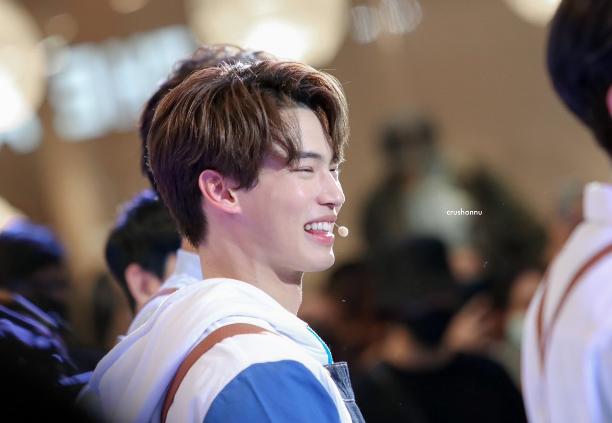 crushonnu's tweet photo. ตกหลุมรักวนปัยยยยยย~~☺️🥰✨💖💚 #DutchmillPromParty #winmetawin https://t.co/Xd2imHcTDj