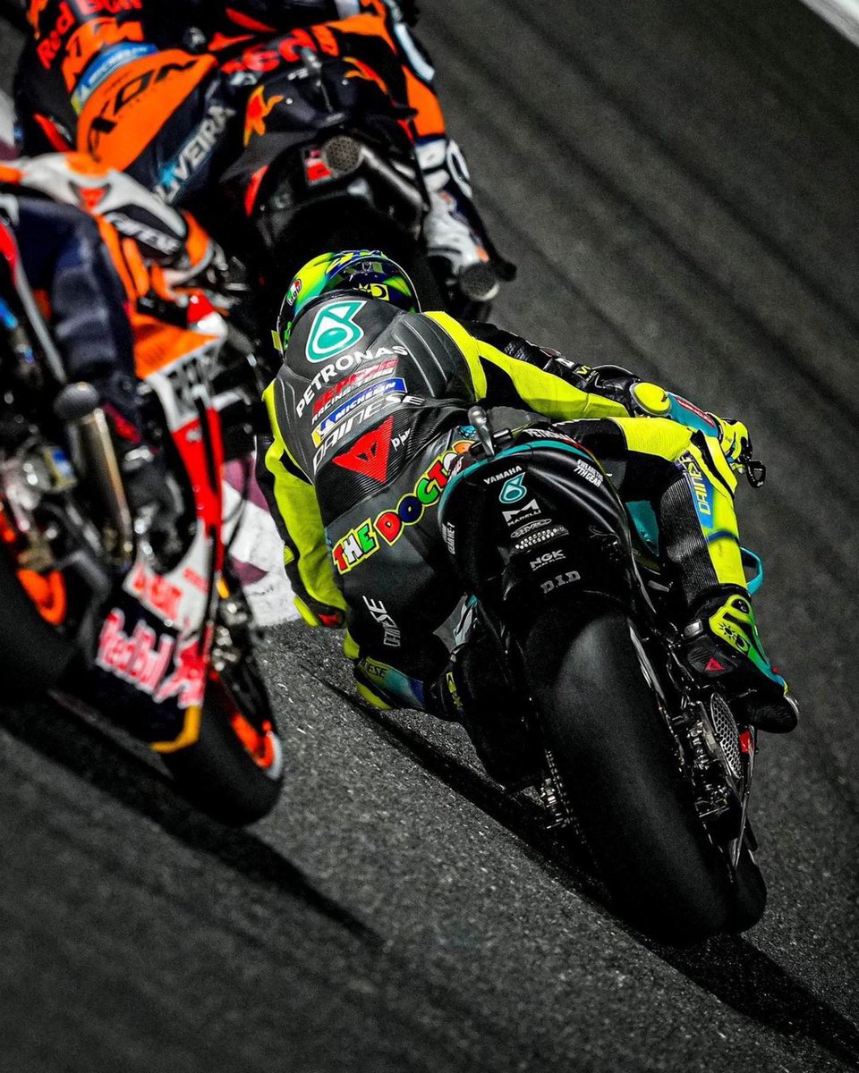 ValeYellow46's tweet photo. Losail circuit,Qatar
Sunday,MotoGP Race
📸 @FAlex79 @GigiSoldano https://t.co/AndHLbVqmu