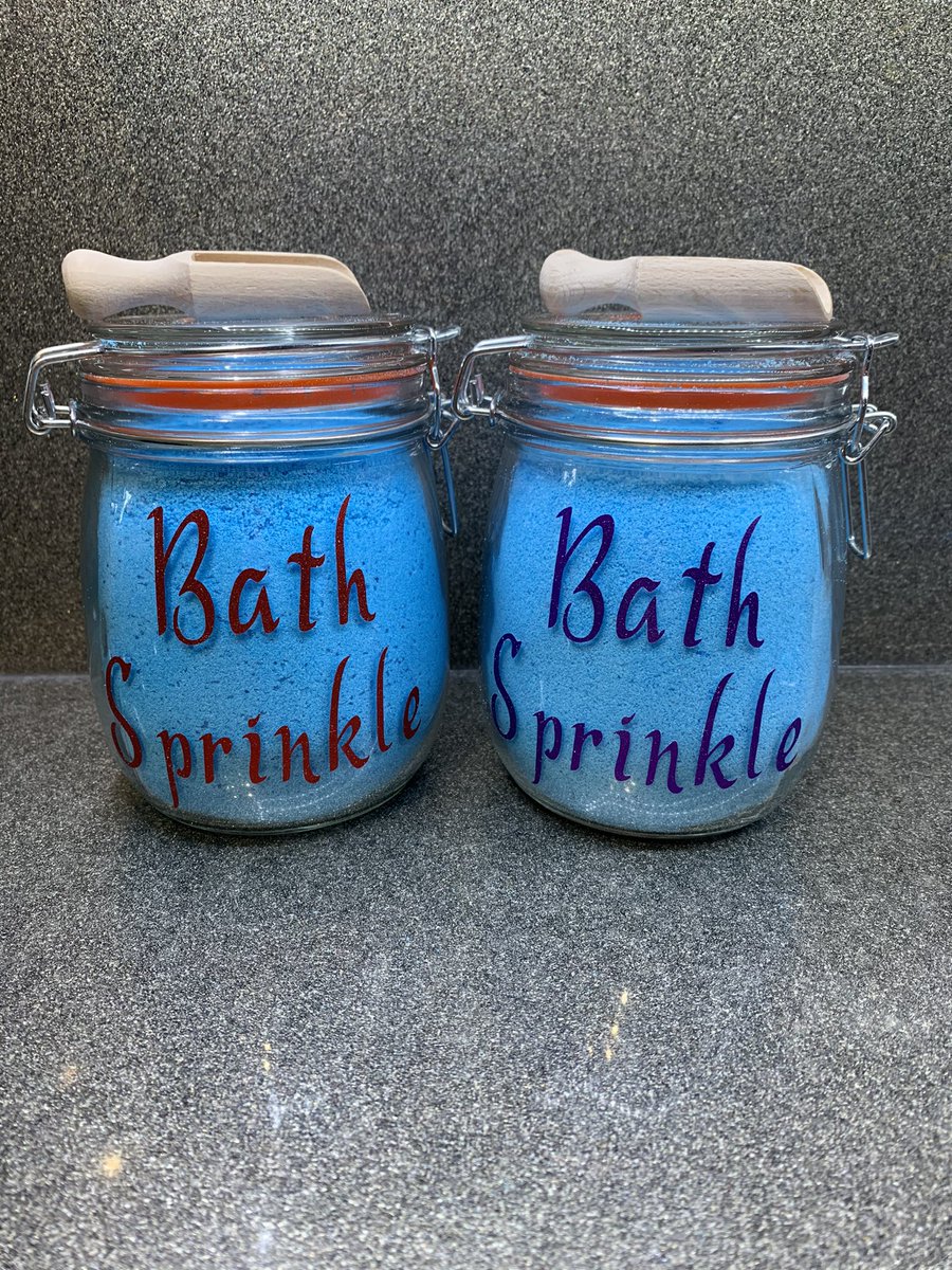 KsCraftsBoutiq1's tweet photo. 💜 Pre Orders 💜
Working our way through the pre orders of bath sprinkle 🛁
#BathTime #Relax #BathFizz #BathSalts #BathSprinkle #EcoFriendly #Reusable #TreatYourself #BathBombs #Handmade #SafeCosmetics #PreOrderNow #PreSale #SmallBusiness #ForYou #Sustainable https://t.co/LI5pJbQ89F