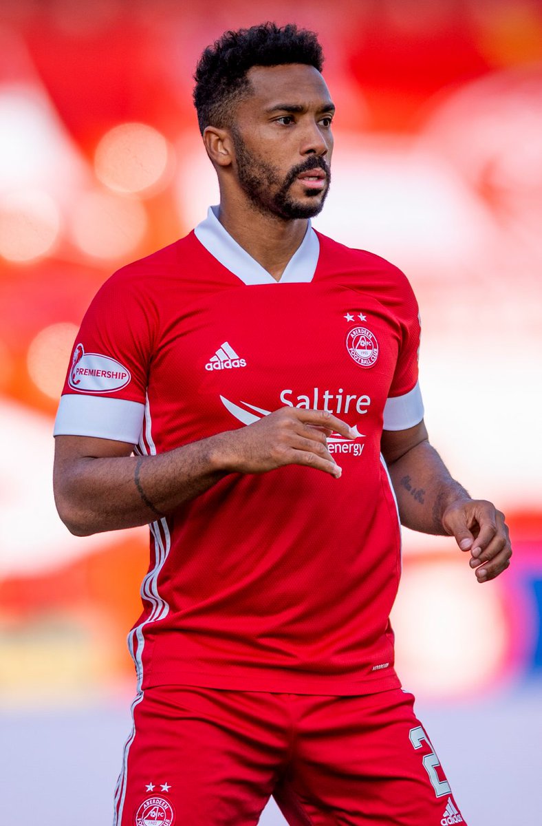 Jambovoice511's tweet image. Shay Logan is set to become a Hearts player club are gonna announcement on here soon me thinks 🇱🇻

If so I reckon Halkett and Mikey will be together at Centre Half 

#hhgh #neilsonout