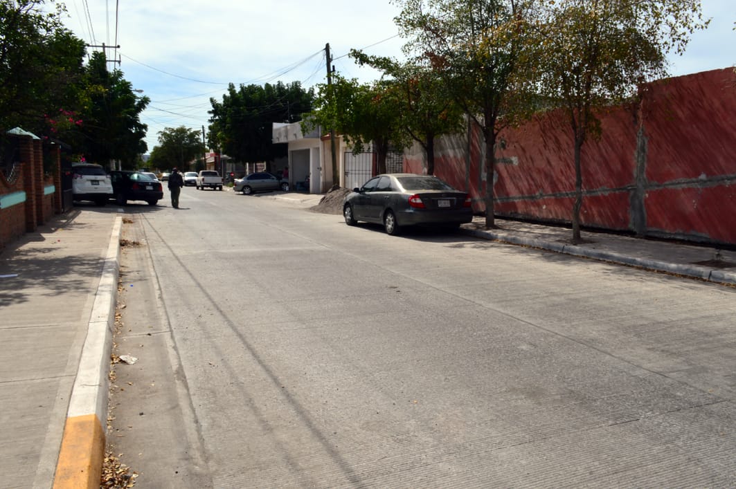 SinaloaSop's tweet photo. La Calle Anhelo en la Col. 4 de Marzo en Culiacán es compromiso cumplido por el @sinaloagobmx que encabeza @QuirinoOC 
https://t.co/RPiPqCVB4k https://t.co/R7rIq1bmXw