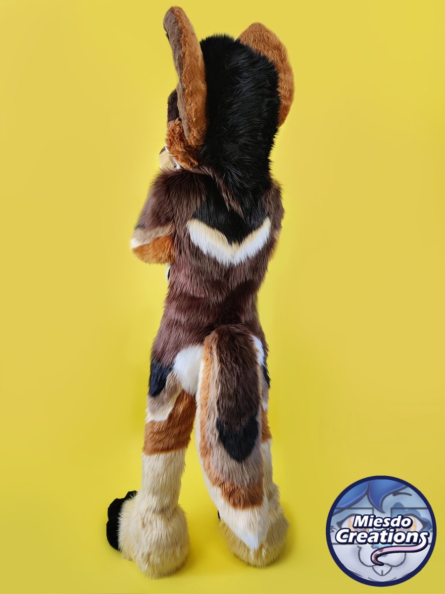 MiesdoCreations's tweet photo. 💛Meet Nate!🤎

The pretty tree has come to live!🌳

Find more information on him here:
https://t.co/gcAI9rYXbY

Nate belongs to @Troenie1 ✨

SQUEAK ~💙🐭

#fursuit #furry #furryfandom https://t.co/oipNijEoo1