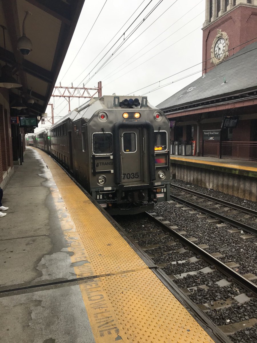 MikeShaw2021's tweet photo. #Monday #sucks AND then you wait for a #train in the #rain 

#Poet #DontKnowIt #Newark #Broad #Street #NewJersey @NJTRANSIT #nj https://t.co/fzG1aFBRNu