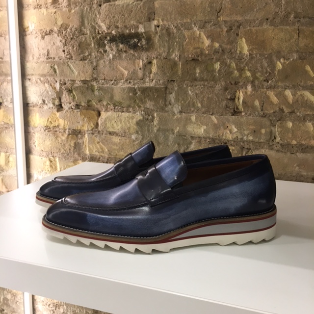 Effrontee's tweet photo. Nueva marca que se incorpora a nuestra fantastica coleccion primavera&amp;verano 2021

#FLECS SHOES ITALY https://t.co/2jnQsvnl4U