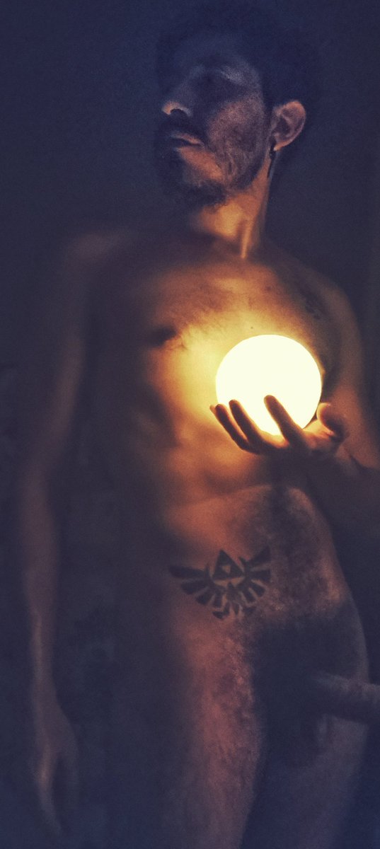 Naturistantric1's tweet photo. Luz #naturismo #nu #vidanu #naturista https://t.co/5KFB0XrwEu