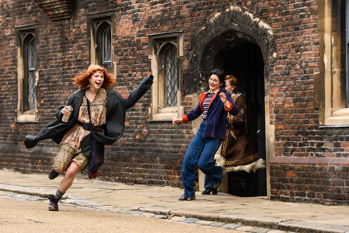 Looking for something to watch this Easter? #MISBEHAVIOUR is airing on @SkyTV Cinema Comedy tomorrow at 4pm ✊ ♀