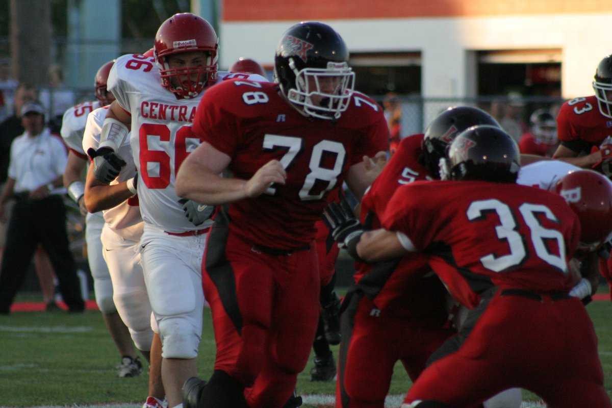 I was going through some old football pics and came across a <a href="/bvhsfootball/">BV Lynx Football</a> legend <a href="/WillCastle78/">Will Castle</a>