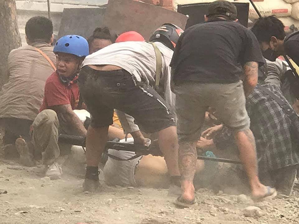 tw // blood // wound
In Kalay City, military junta terrorists violently cracked down a protest. 4 protestors from Women For Justice team died and around 20 people were injured.
Rest in Power Brave Girls
JUNTA MASSACRE
#Mar29Coup
#WhatsHappeningInMyanmar
