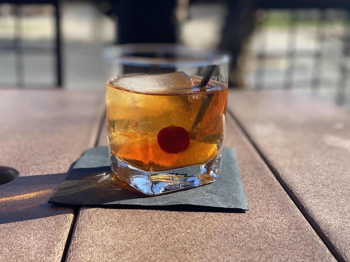 Happy Monday, Fort Wayne! Start the week off right with 30% off all craft cocktails and martinis! 

Pictured is our Smoke on The Water - created with Wild Turkey 81, Ardbeg, Demerera Syrup, Angostura Bitters and Orange bitters! 🥃🧊