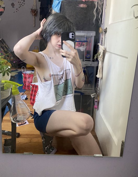 Good morning from your little gayboy, I am feeling very 💕🖤💞 this morning 🌤 https://t.co/rjVOLBKfmv<a href="/tag/jolynekujo"class="tags"><span>#jolynekujo</span></a>