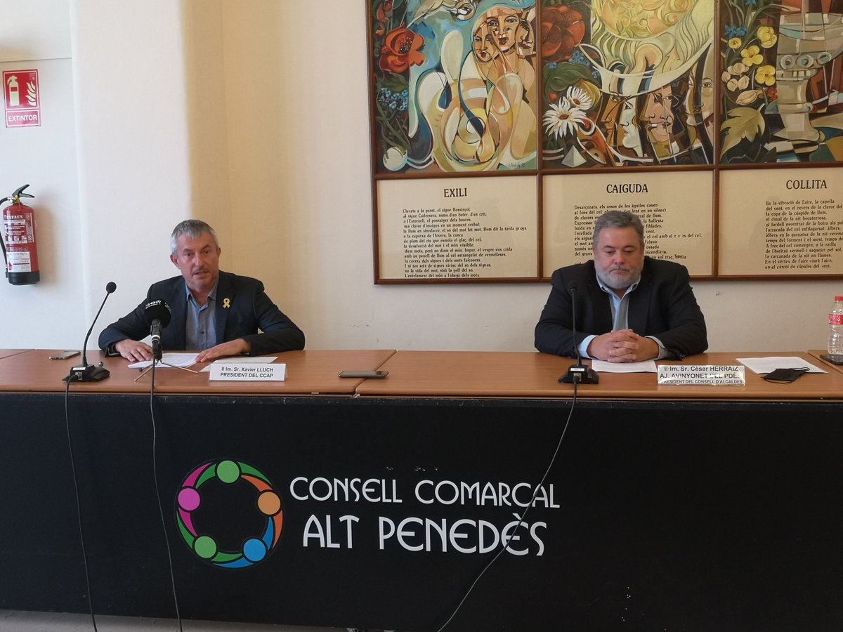 elcargolpenedes's tweet photo. El Consell d'Alcaldes de l'Alt Penedès es posiciona en contra de construir parcs fotovoltaics sobre terreny agrari https://t.co/04yjDE6RzO https://t.co/DPfE9PhERS