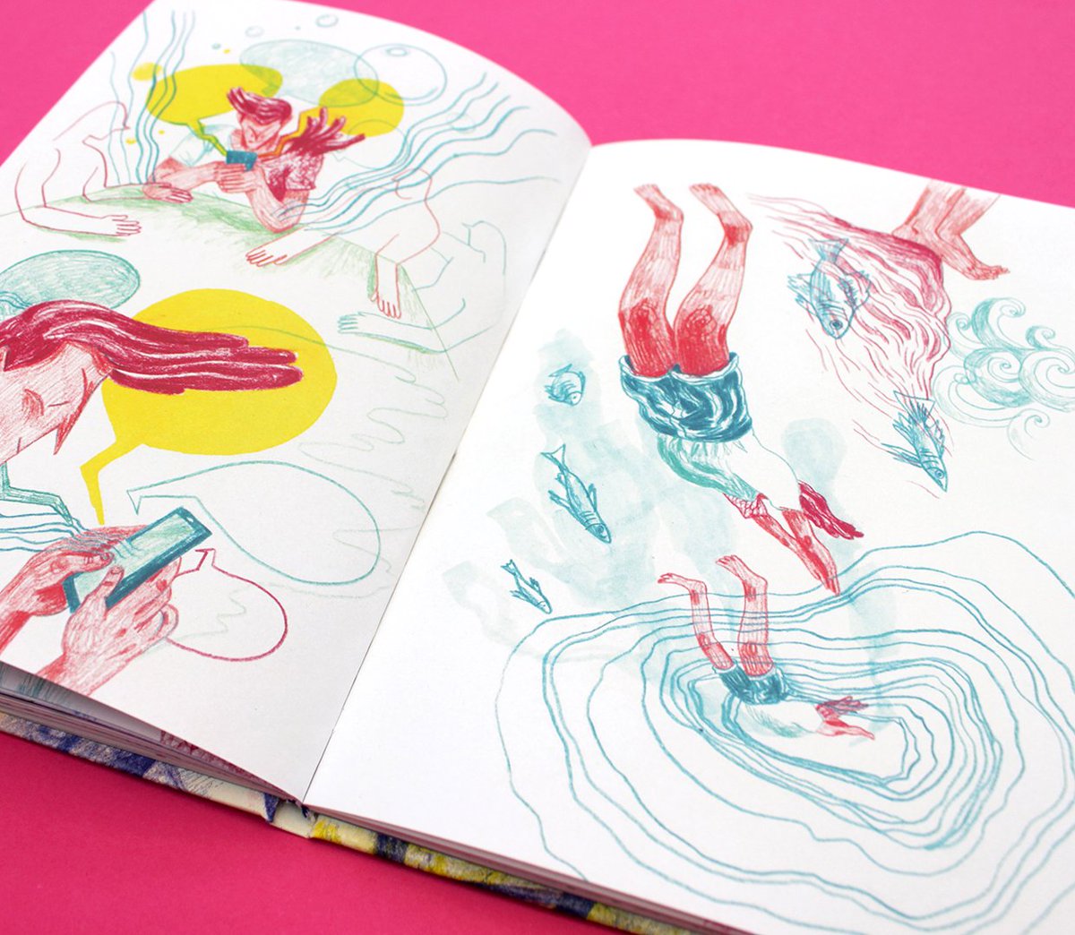 marianasou_'s tweet photo. Hi #VisibleWomen !! I'm Mariana Sou, an illustrator &amp; designer based in 🇵🇹, available for work!😊I love making books and comics! I'm new to Twitter, but you can check out my work:
💥 https://t.co/g4TzJLS1NK
🌍 https://t.co/qh32HTHbM8
📧 marianasou.illustration@gmail.com https://t.co/MzVsupynd9