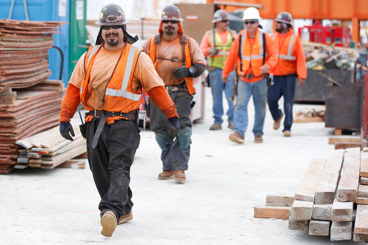 We’ve shared many stories of the #GDBRPCrew during our #MeetTheCrewMonday series and want to recognize their dedication over the past years to creating #LongBeach’s new icon. (Photo from 2016)