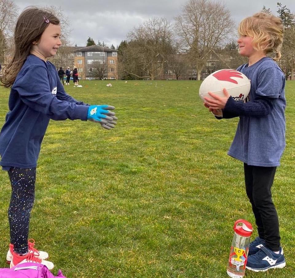 UBCWRugby's tweet photo. Thank you to @oeb_breakfast for these awesome minis shirts! Our amazing coaches have been enjoying Sunday's with these future rugby stars! 🤩 #minirugby #futurestarsofrugby https://t.co/TD1nuHeIkP