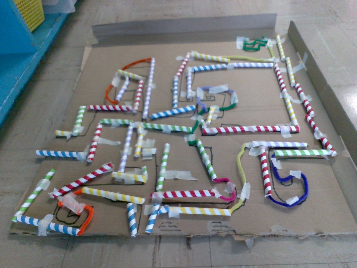 washuisp's tweet image. We continue to be blown away by the creativity, ingenuity and hard work of students in our region! A group of 3rd graders from @LongFlyers in @LindberghFlyers submitted their marble maze creations and they are fantastic! Sharing just some of the submissions.#aBitofSTEM