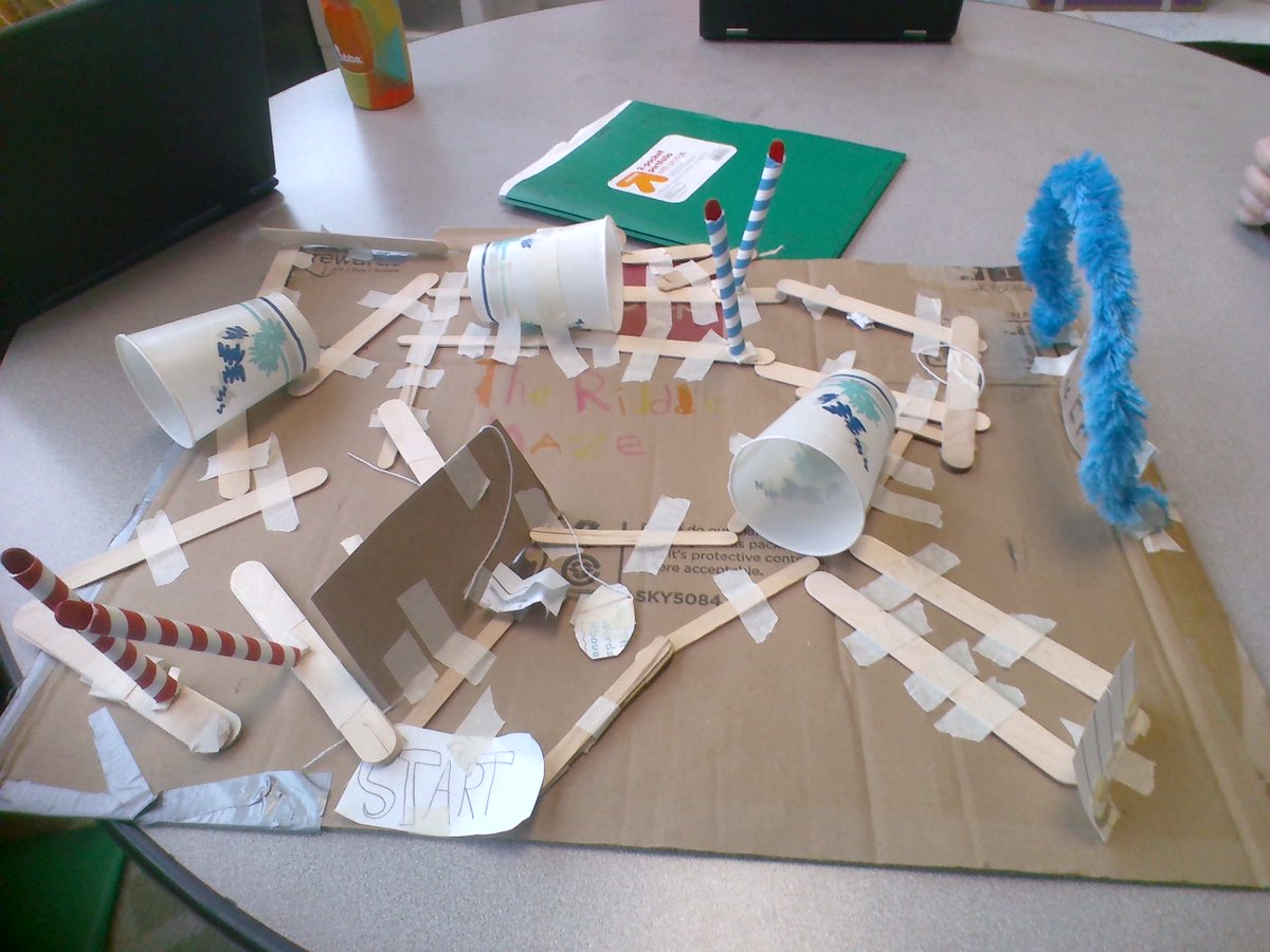 washuisp's tweet image. We continue to be blown away by the creativity, ingenuity and hard work of students in our region! A group of 3rd graders from @LongFlyers in @LindberghFlyers submitted their marble maze creations and they are fantastic! Sharing just some of the submissions.#aBitofSTEM
