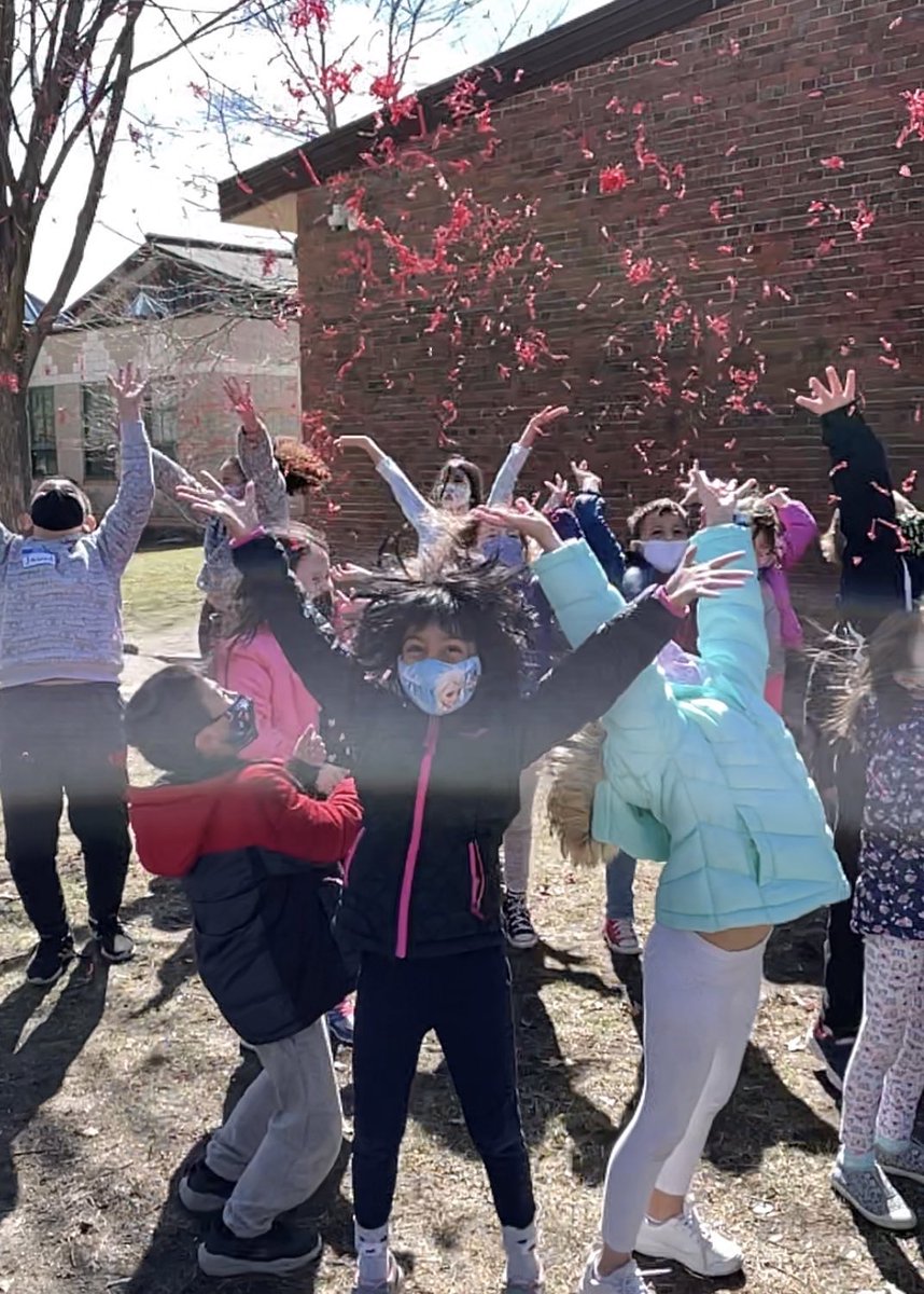 How I want my students to always feel! ❤️😃 #SpreadJoy #HoliHappiness <a href="/CoveSchoolOwls/">Cove Elementary School</a>