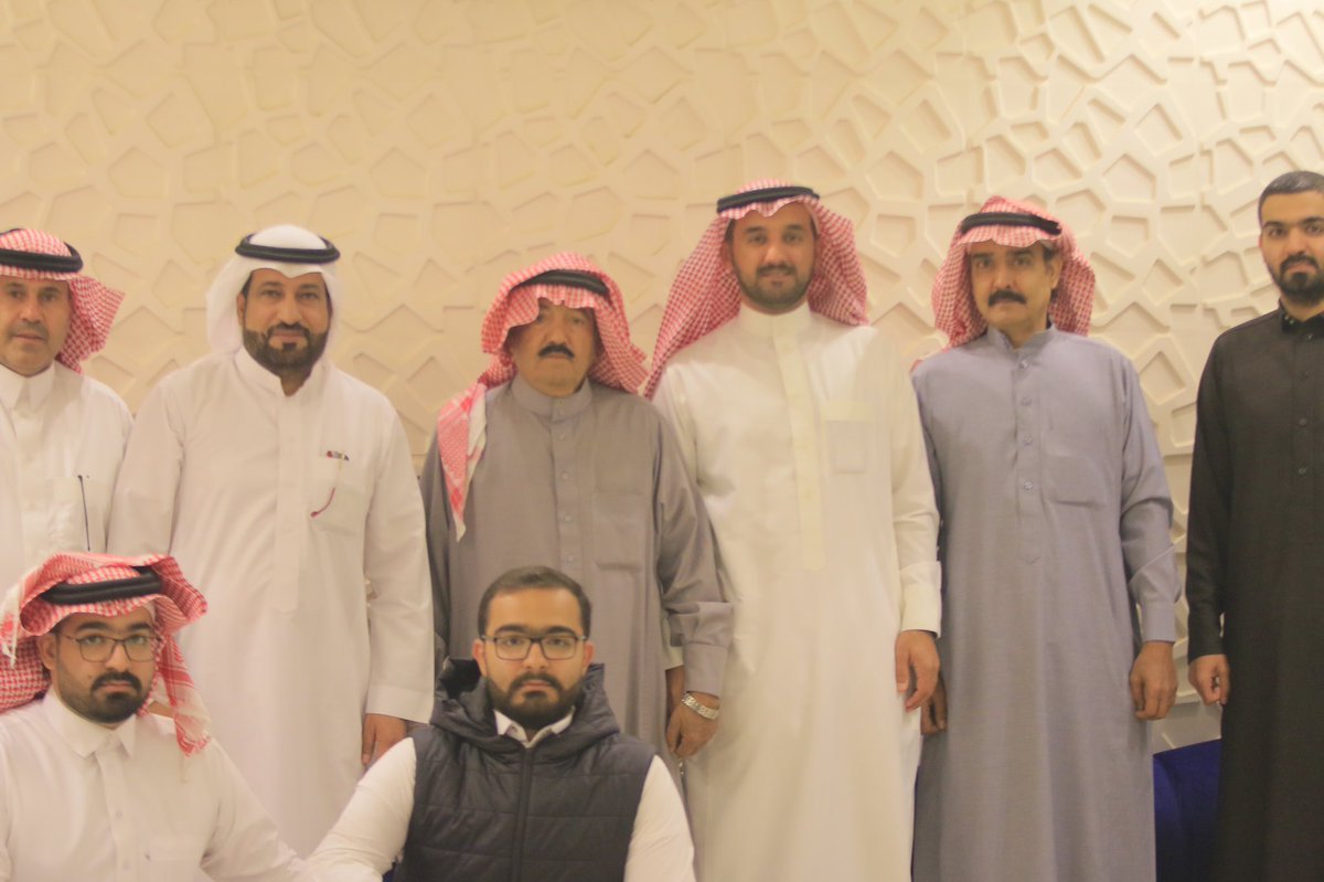 #العروبة

أول دعم بعد الصعود من أول رئيس للنادي الأستاذ : عيد خليف الضويحي 
وقدمت إدارة النادي ممثله برئيس النادي مونس الضوي شكرها لابو فلاح اطال الله بعمره 💚💙💛.