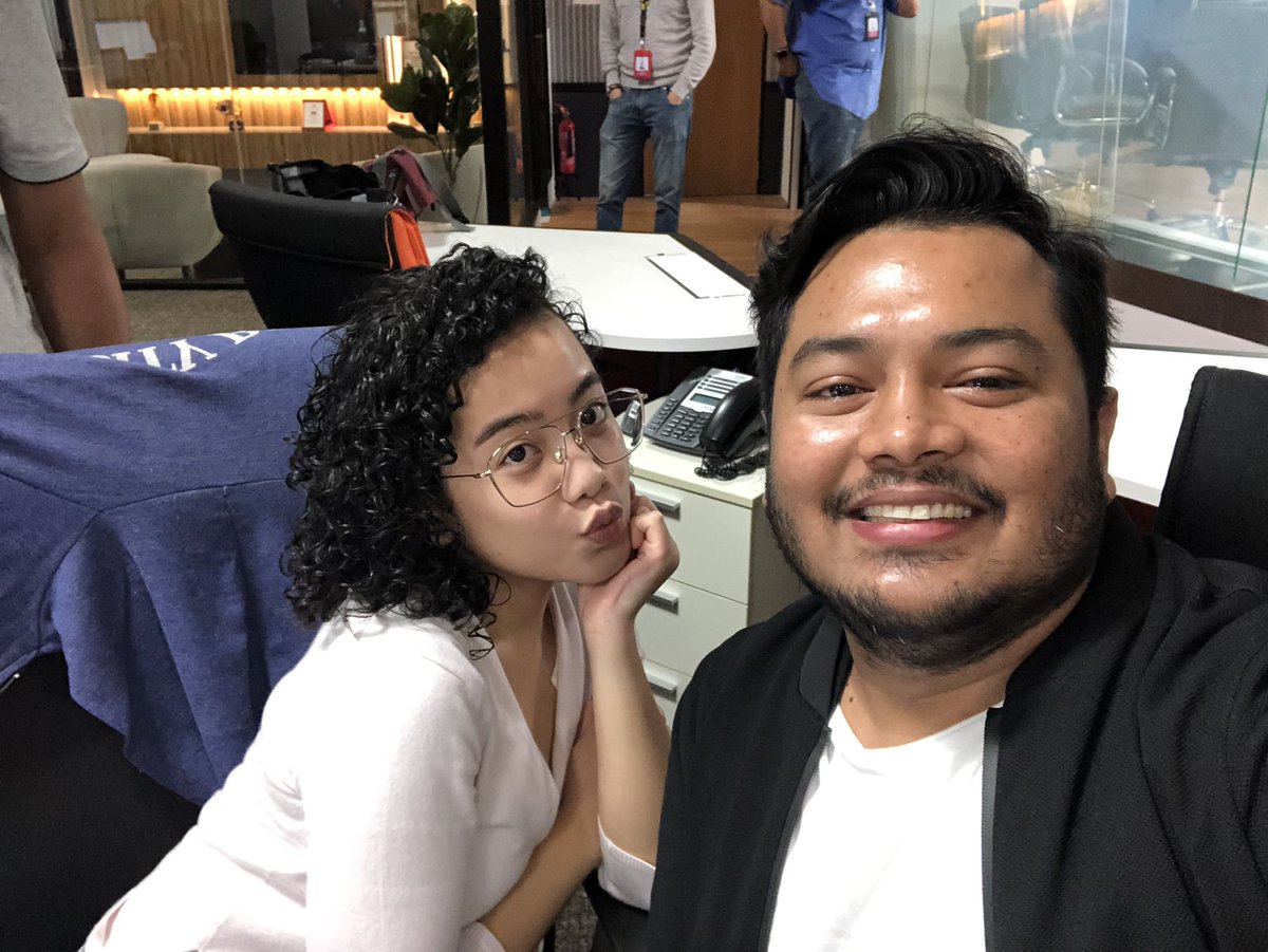FauziSuhaimi's tweet photo. Terus berjuang! Awesome team @501Awani #KamiAWANI #Press #journalist https://t.co/SjFt76EgRT