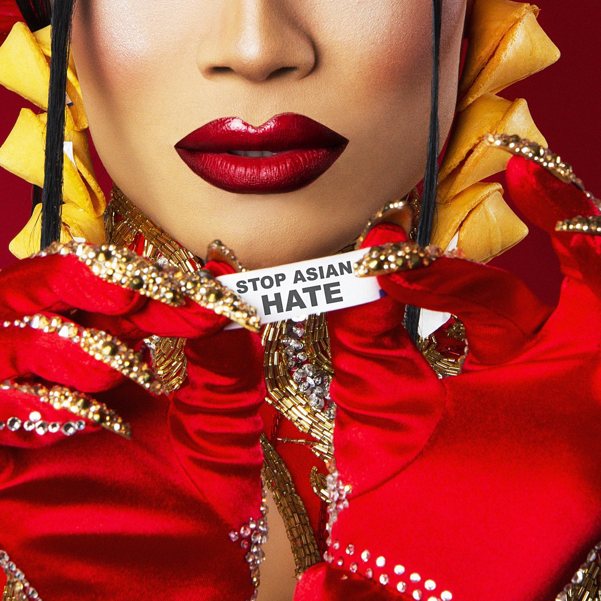 KahmoraHall's tweet photo. You can always trust the fortune cookie 🥠 #DragRace https://t.co/lWov0BIXX2