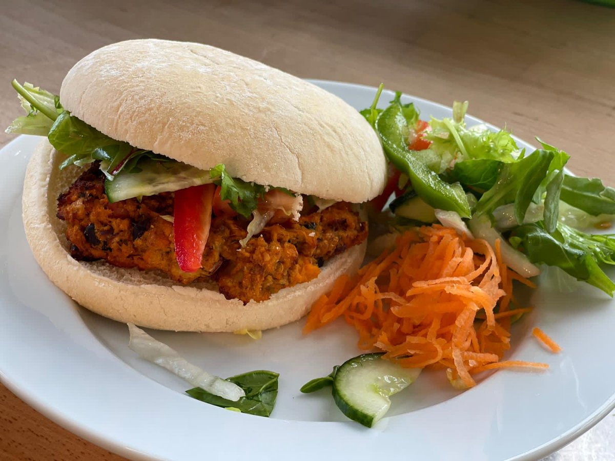 Mary Dennehy tweet media