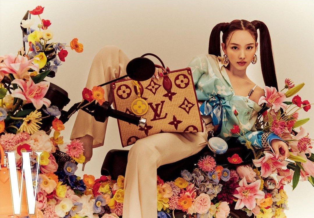 PopBase's tweet photo. TWICE’s Nayeon looks expensive rocking Louis Vuitton for W Korea. https://t.co/olYL0iHBrJ