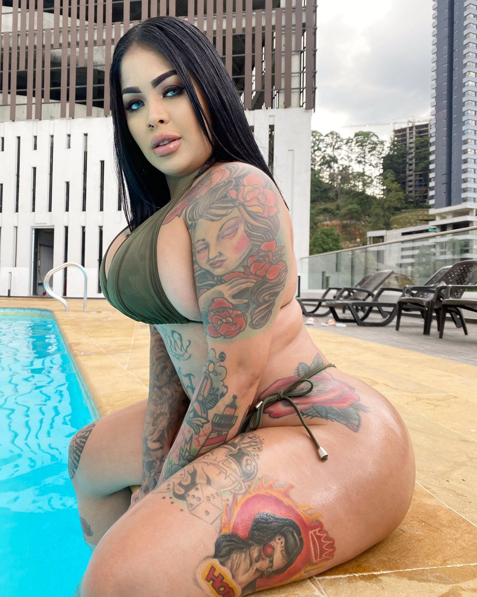 _onlybeauty's tweet photo. Follow sexy @unacakez #hotgirl #busty https://t.co/gNue72tNpU