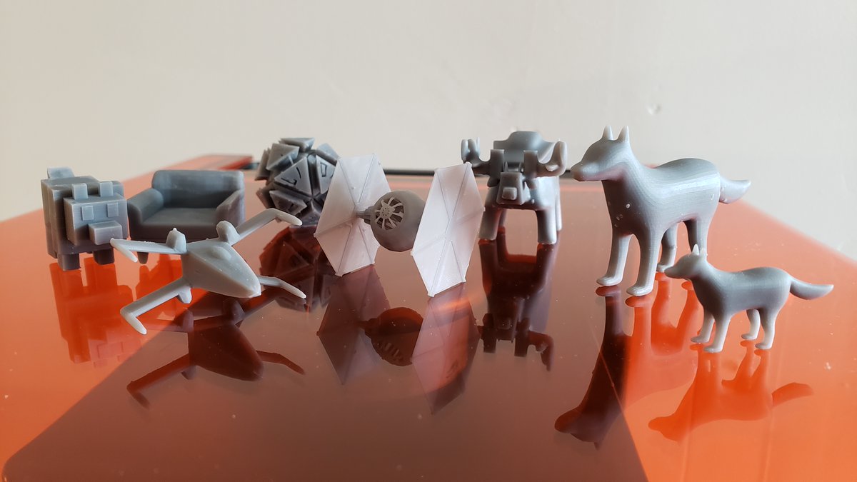orion_5a's tweet photo. 3D printed models ready for our first year IMD 3D class thanks to Callen and our awesome Paterson Library team! #ConfedIMD https://t.co/SBZYrSdo36