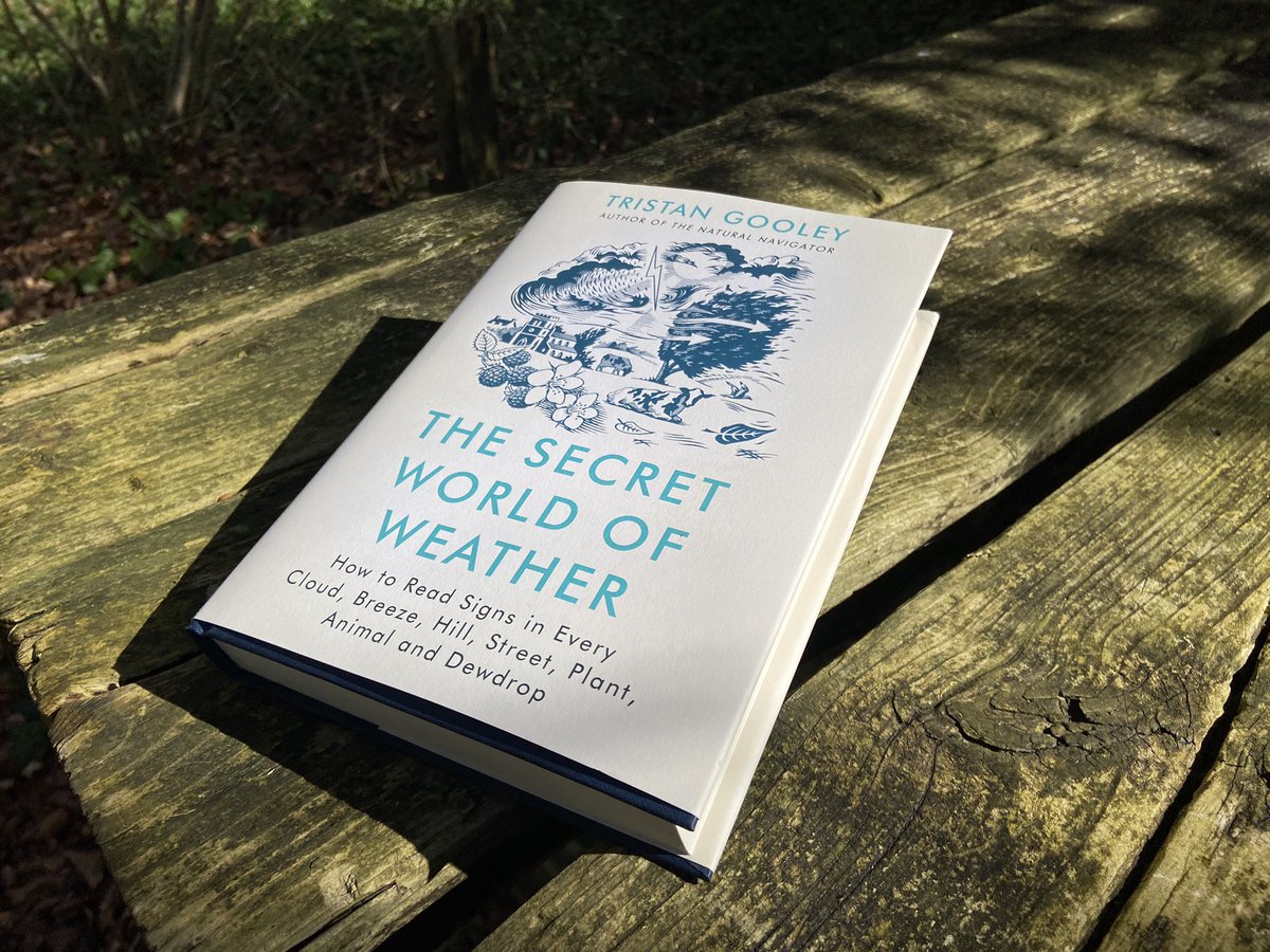 NaturalNav's tweet photo. I have in my hands a finished copy! And bias aside, it really is a thing of beauty 😀#secretworldofweather #naturalnavigation #outdoorclues https://t.co/Pxxu3OXa47
