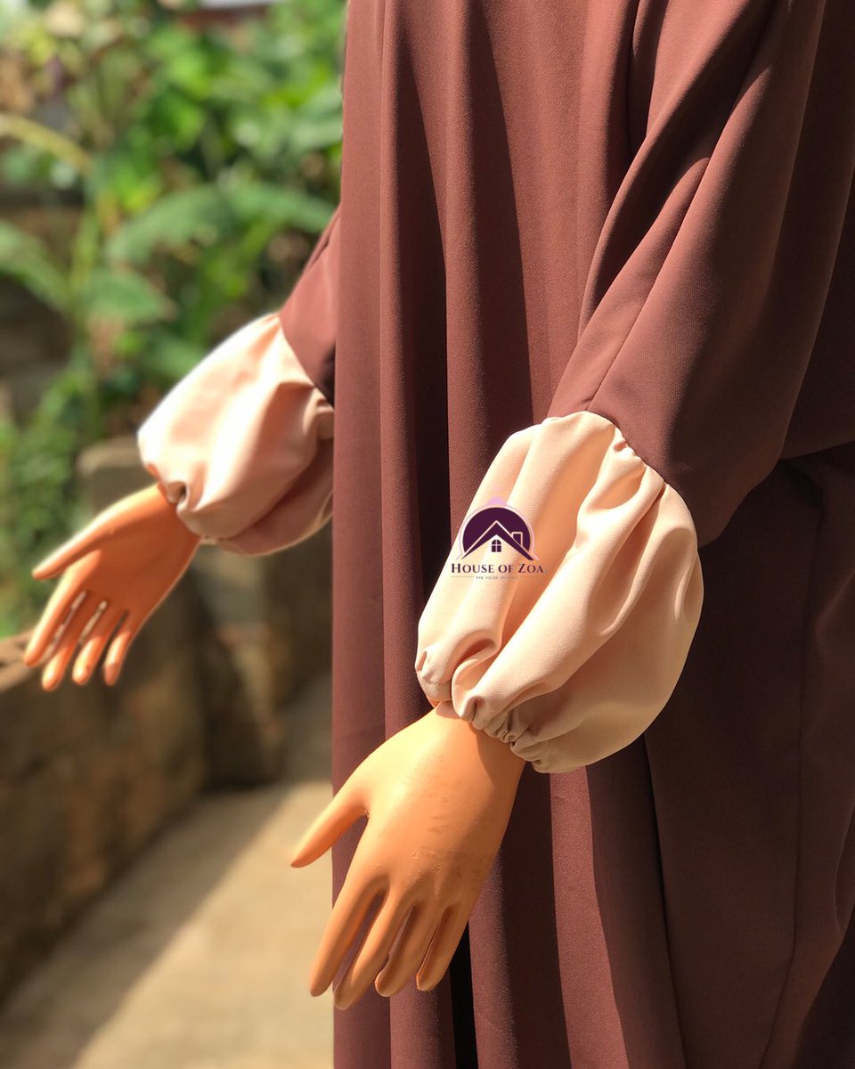 houseofzoa's tweet photo. One piece Jilbab Outfit 🤎

Puffy sleeves- wudhu friendly

Perfect face fitting 

Amazing color combo

Available in store, Dm to order.
-
-
-

#closeup #photographylovers #jilbab #caramel #soft #texture #fabric #hijabinspiration #hijabstyle #modestclothing #monday #lagosfashion https://t.co/gSMaTLdZ4m